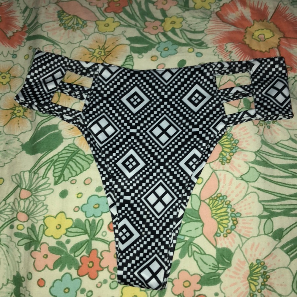 Bikini bottom